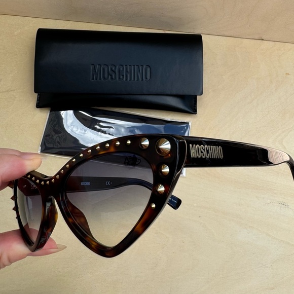 NEW Authentic Moschino Studded Cat Eye Sunglasses Tortoise - Picture 2 of 9